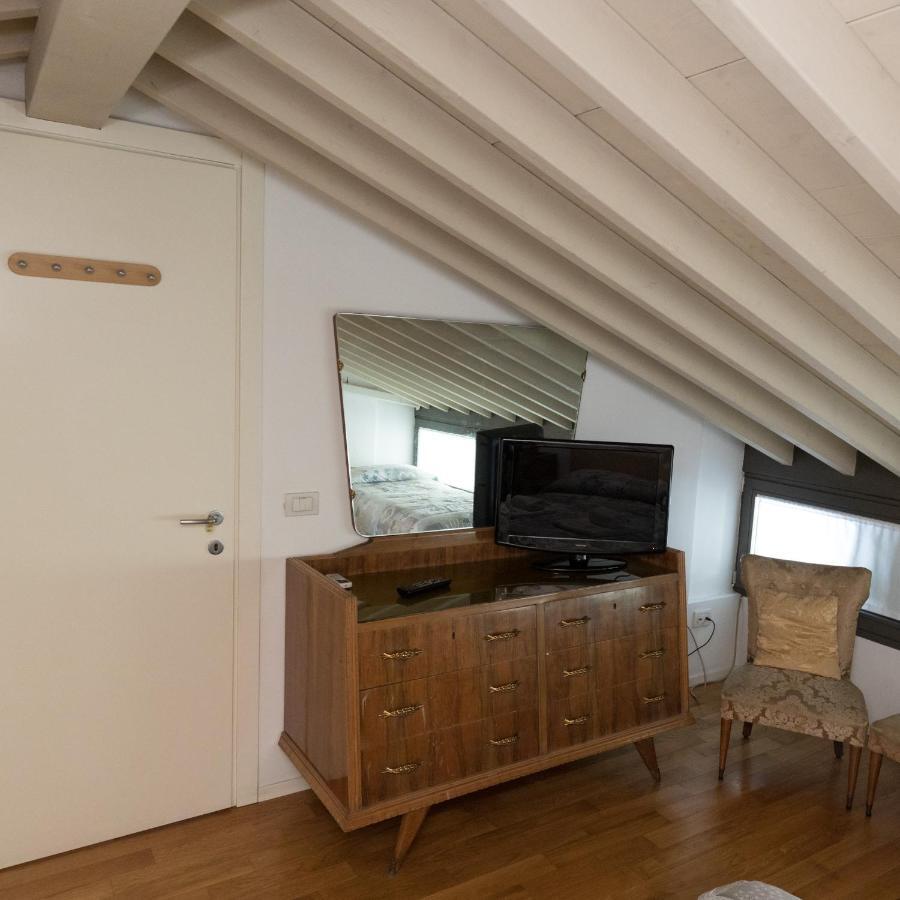 Nido Del Tadini Villa Lovere Buitenkant foto
